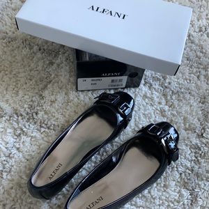 NIB Alfani black patent leather flats with buckle